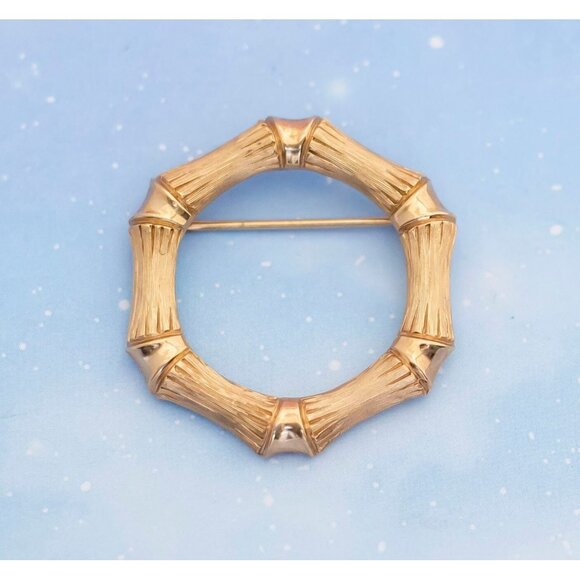 Vintage Wood-Like Hexagon Brooch | Avon | J23 - Picture 1 of 2